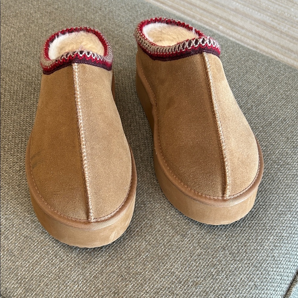 Serra Tan faux Suede Slippers with Red Trim
